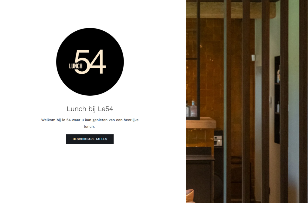 Het interieur van lunchzaak Le 54